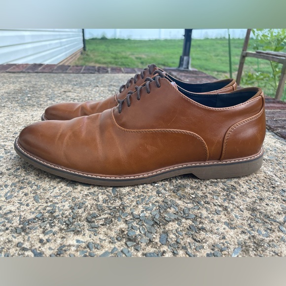 Cognac Steve Madden Plain Toe Oxford - Picture 7 of 11